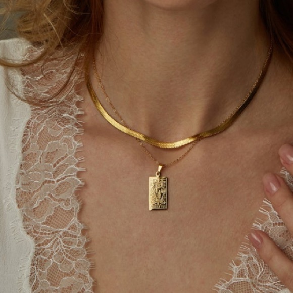 Zodiac sign necklace Scorpio, Sagittarius, Capricorn, Aquarius and Pisces. - Picture 4 of 10